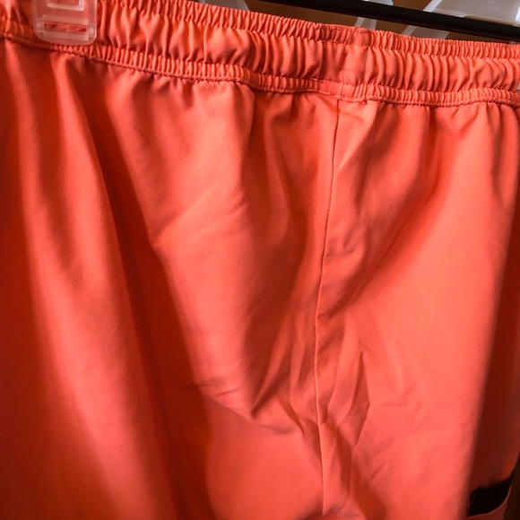 Women’s S&M scrub lot - Picture 7 of 11